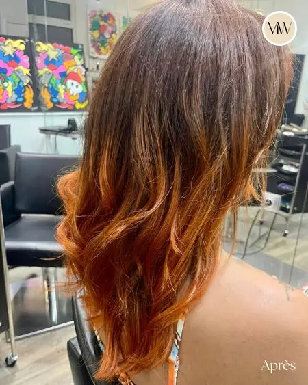 Ombré cuivré, ondulations et volume — Salon MW Coiffure, Saint-Gilles-les-Bains, La Réunion